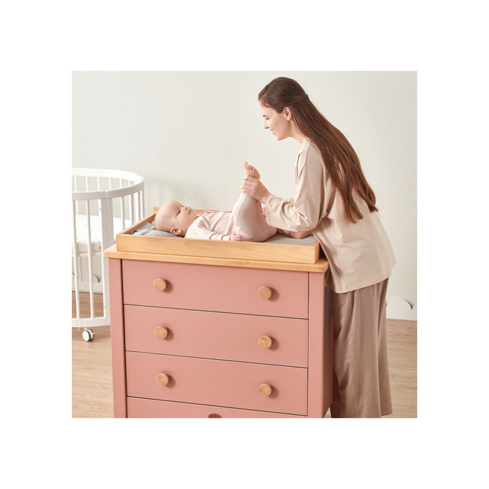 Dresser with Changing Tray & Changing Pad